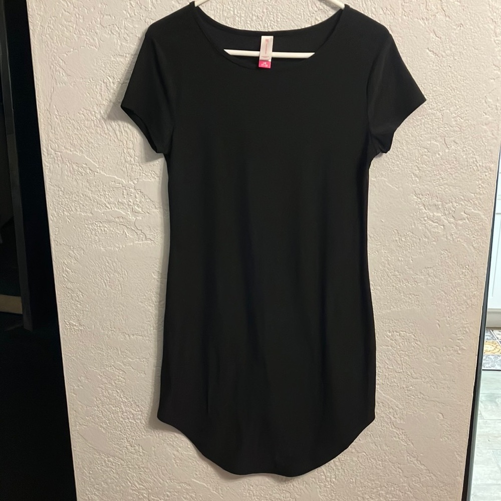 Black T-Shirt Dress never worn in good condition